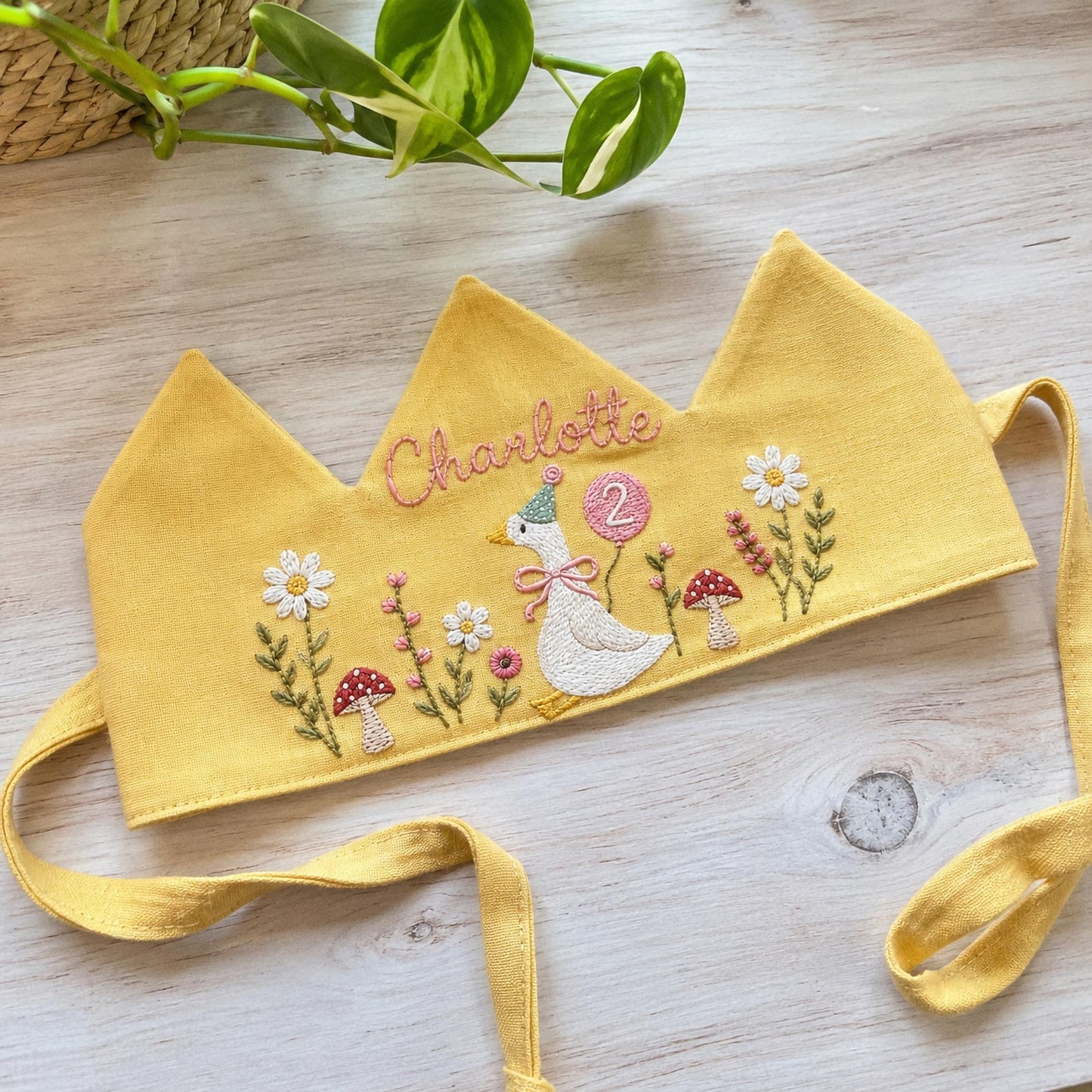 Custom Silly Goose Linen Crown, Hand Embroidered Baby Birthday Hat, Personalized 1st Birthday Keepsake Gift, Smash Cake Photoshoot Prop